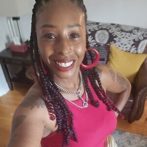 Meet your Posher, Tiffany